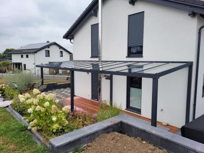 gr0ße Terrassenüberdachung anthrazit