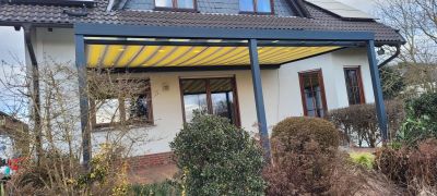 Moderne Markise mit Beleuchtung